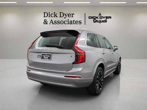 New 2026 Volvo XC90 B6 Plus w/ Protection Package Premier image 2