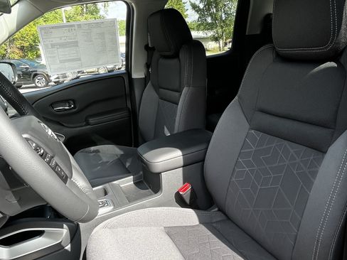 New 2026 Nissan Frontier SV w/ SV Convenience Package AWD/4WD image 13