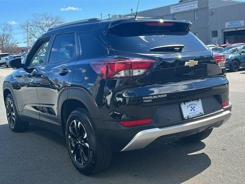 Used 2023 Chevrolet TrailBlazer LT w/ Convenience Package AWD/4WD image 4