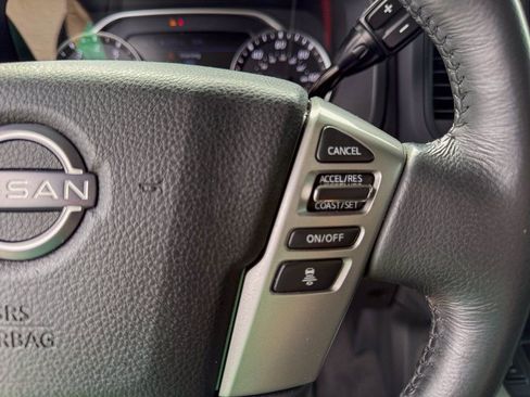 Used 2024 Nissan Titan SV w/ SV Convenience Package image 29