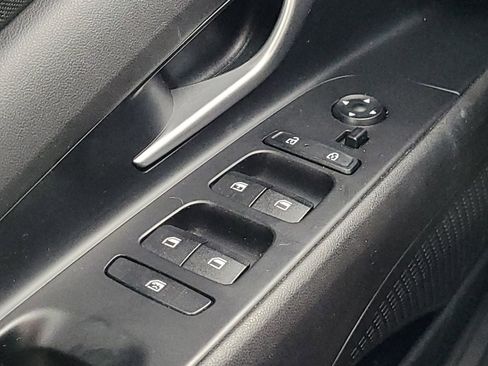 Used 2025 Hyundai Elantra SE FWD image 27