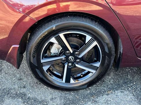 Certified 2025 Nissan Sentra SV image 9