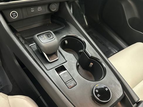 Used 2023 Nissan Rogue SV w/ SV Premium B Package image 15