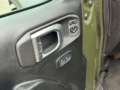 Used 2022 Jeep Wrangler Unlimited Sport AWD/4WD image 15