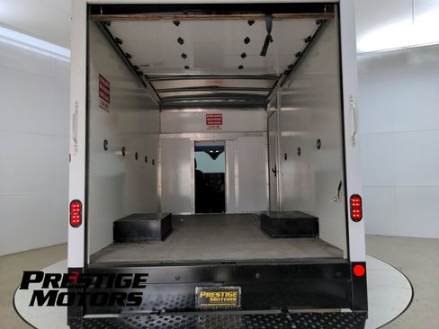 Used 2023 Ford Transit 350 DRW RWD image 29
