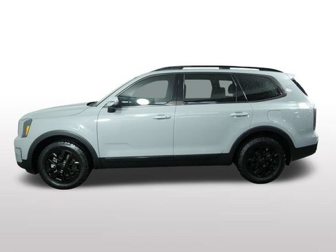 Used 2025 Kia Telluride AWD image 7