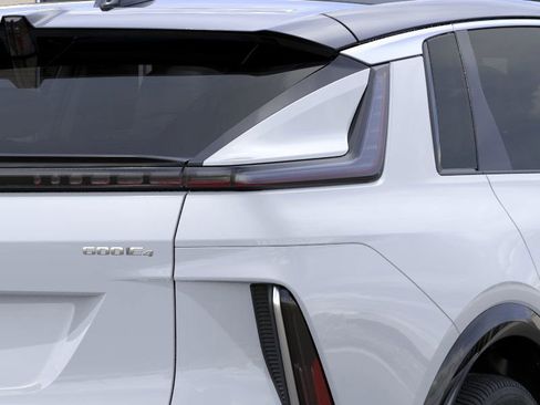 New 2026 Cadillac Lyriq Luxury image 11