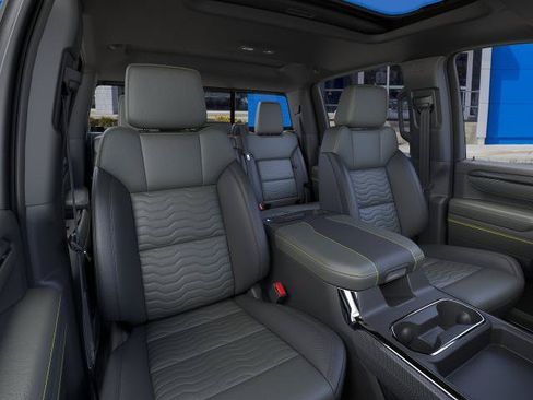 New 2026 Chevrolet Silverado 2500 ZR2 w/ LPO, Dark Essentials Package AWD/4WD image 16