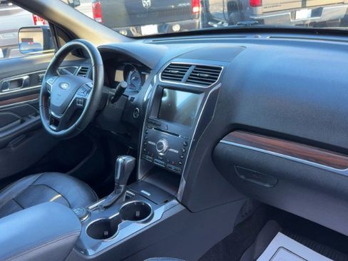 Used 2018 Ford Explorer Limited w/ Equipment Group 301A image 16
