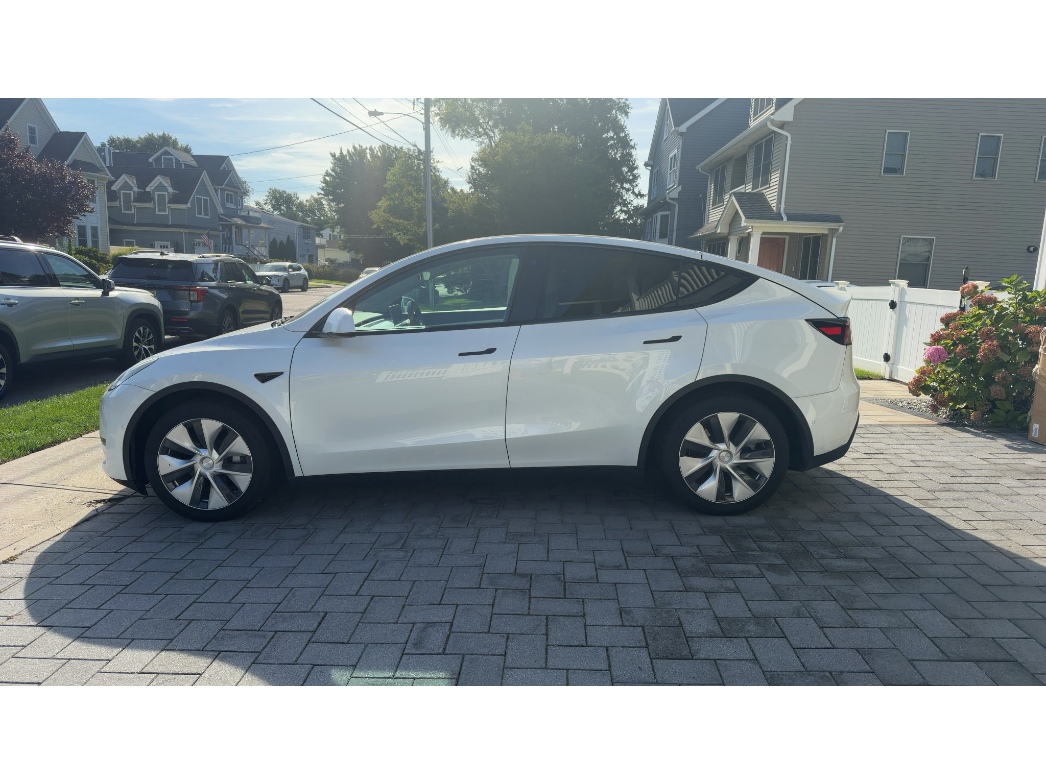 Used 2021 Tesla Model Y Long Range AWD/4WD image 7