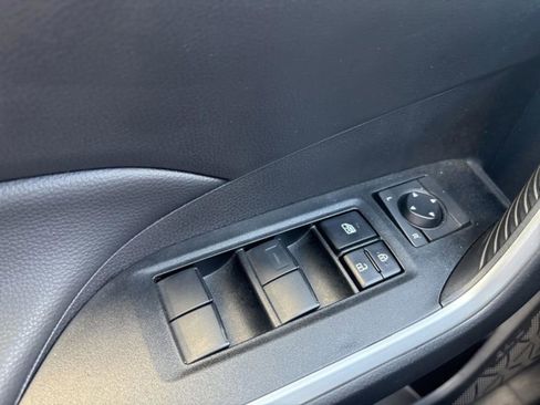 Used 2025 Toyota RAV4 LE FWD image 20