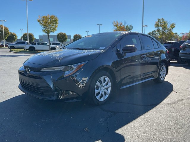 Used 2026 Toyota Corolla LE FWD image 2