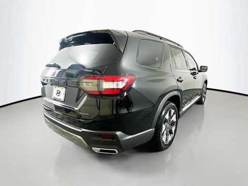 Used 2026 Honda Pilot Touring image 5