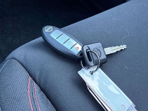 Used 2023 Nissan Frontier PRO-4X w/ Pro Convenience Package image 25