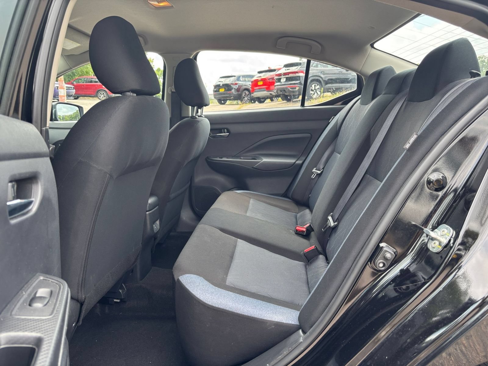 Used 2025 Nissan Versa SV FWD image 21