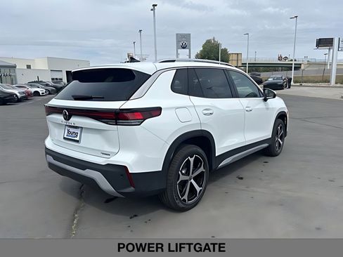 New 2026 Volkswagen Tiguan SE AWD/4WD image 3