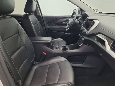 Used 2023 GMC Terrain SLT image 21