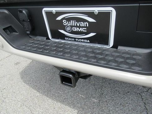 New 2026 GMC Canyon Elevation w/ Convenience Package RWD image 30