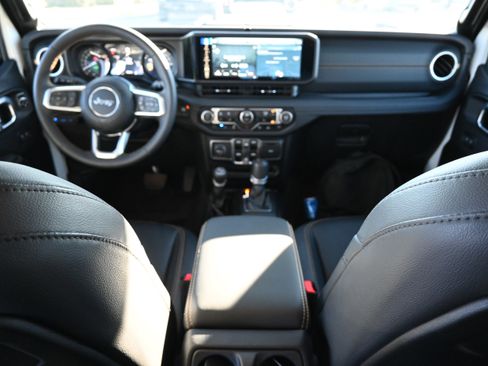 Used 2024 Jeep Wrangler Sahara w/ Technology Group image 3