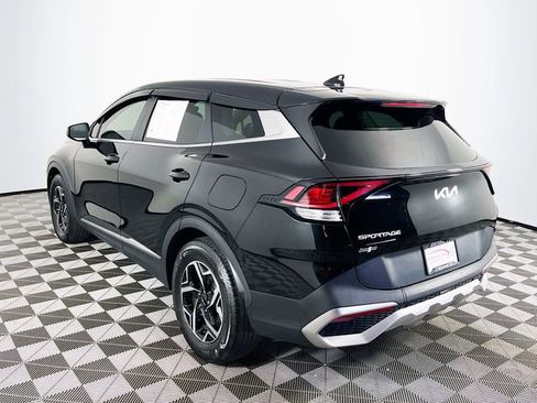 Used 2023 Kia Sportage LX FWD image 6