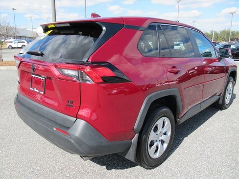 Used 2023 Toyota RAV4 LE image 7