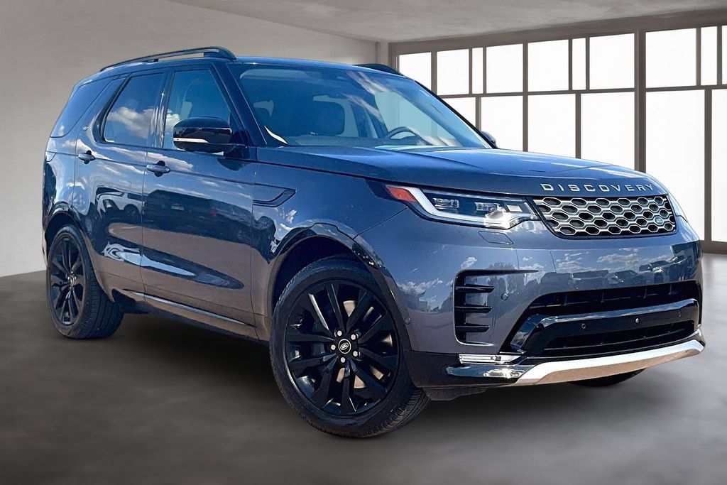 Certified 2026 Land Rover Discovery Limited Edition AWD/4WD image 10