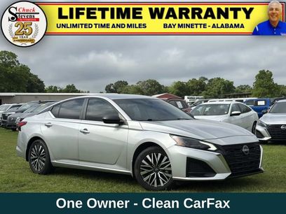 Used 2024 Nissan Altima 2.5 SV