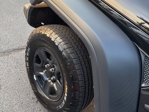 Used 2024 Jeep Wrangler Sport image 29