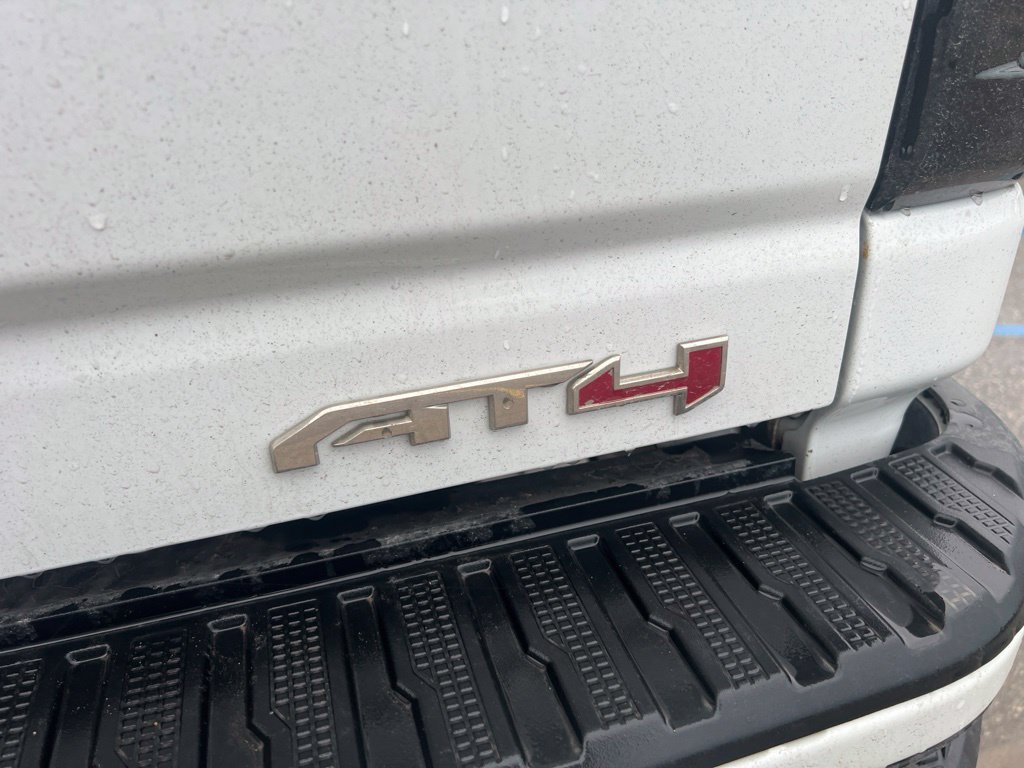 Used 2020 GMC Sierra 2500 AT4 w/ AT4 Premium Package AWD/4WD image 13