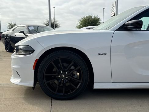 Used 2023 Dodge Charger R/T RWD image 5