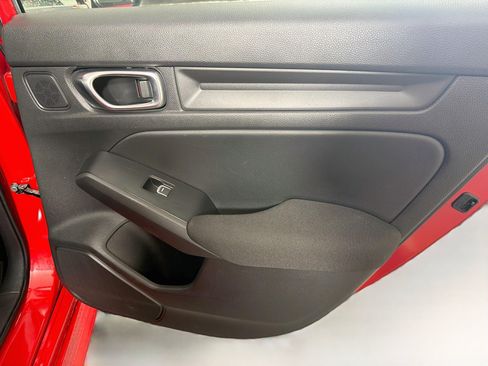 Used 2025 Honda Civic Sport image 27