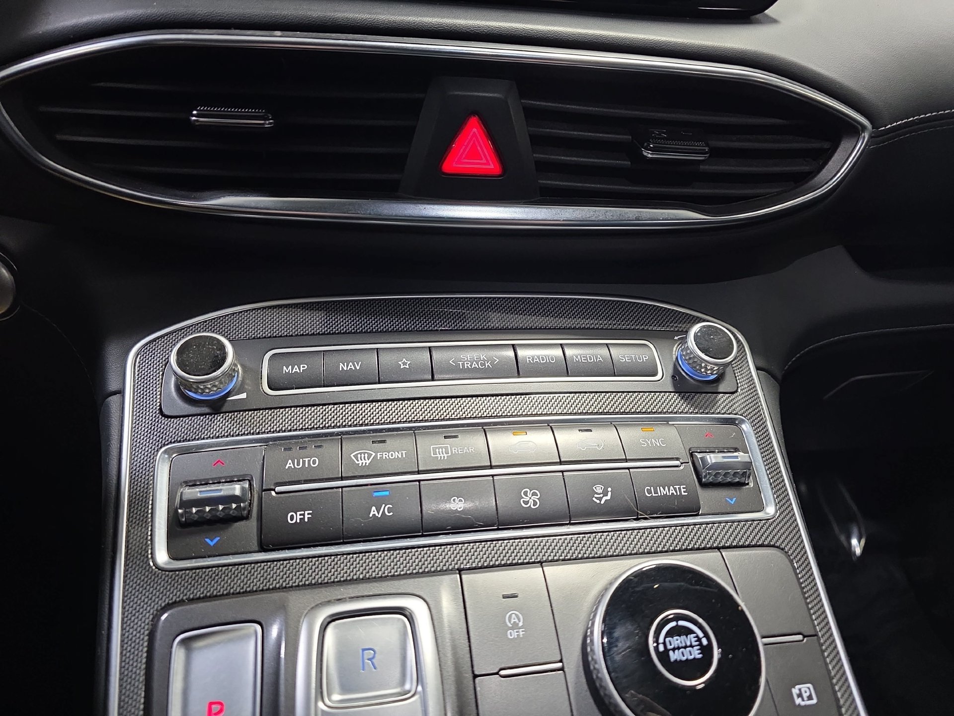 Used 2022 Hyundai Santa Fe SEL w/ Convenience + Premium Package FWD image 24