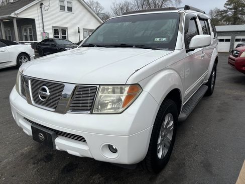 Used 2006 Nissan Pathfinder LE image 7