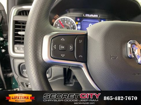 New 2026 RAM 1500 Express AWD/4WD image 15