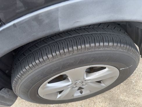 Used 2015 Toyota RAV4 XLE image 4