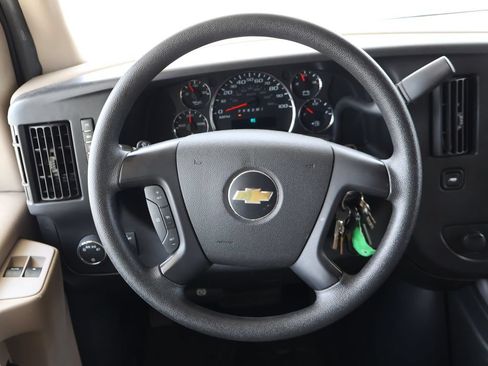 Used 2015 Chevrolet Express 4500 w/ RV Package RWD image 25