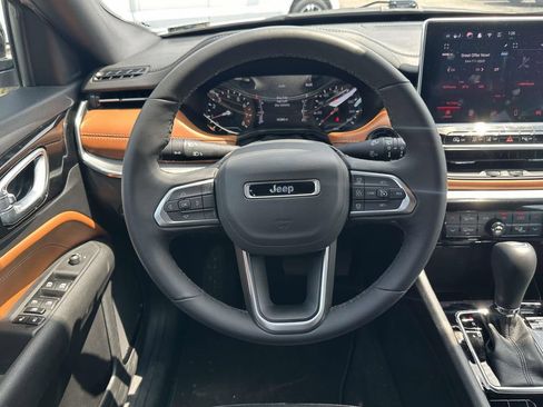 Used 2024 Jeep Compass Limited AWD/4WD image 15