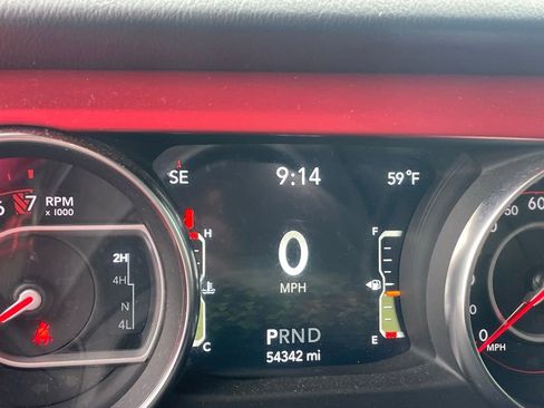 Used 2021 Jeep Wrangler Rubicon AWD/4WD image 6