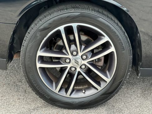 Used 2019 Dodge Challenger SXT AWD/4WD image 20