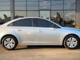 Used 2015 Chevrolet Cruze LS image 2