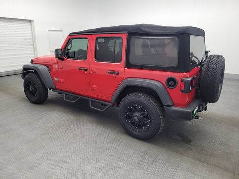Used 2018 Jeep Wrangler Unlimited Sport S image 3