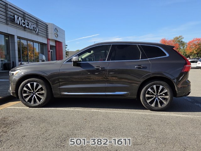 Used 2023 Volvo XC60 B5 Plus FWD image 2