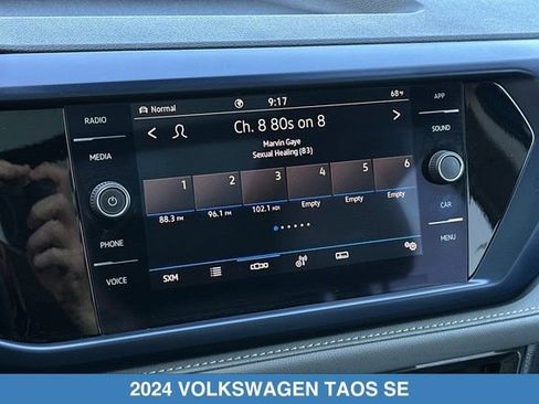 Used 2024 Volkswagen Taos SE w/ Panoramic Sunroof Package AWD/4WD image 20