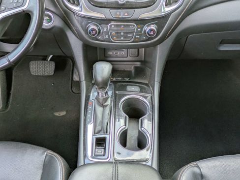 Certified 2022 Chevrolet Equinox Premier FWD image 19