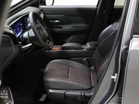 New 2026 Nissan Kicks SR w/ Interior Electronics Package AWD/4WD image 7