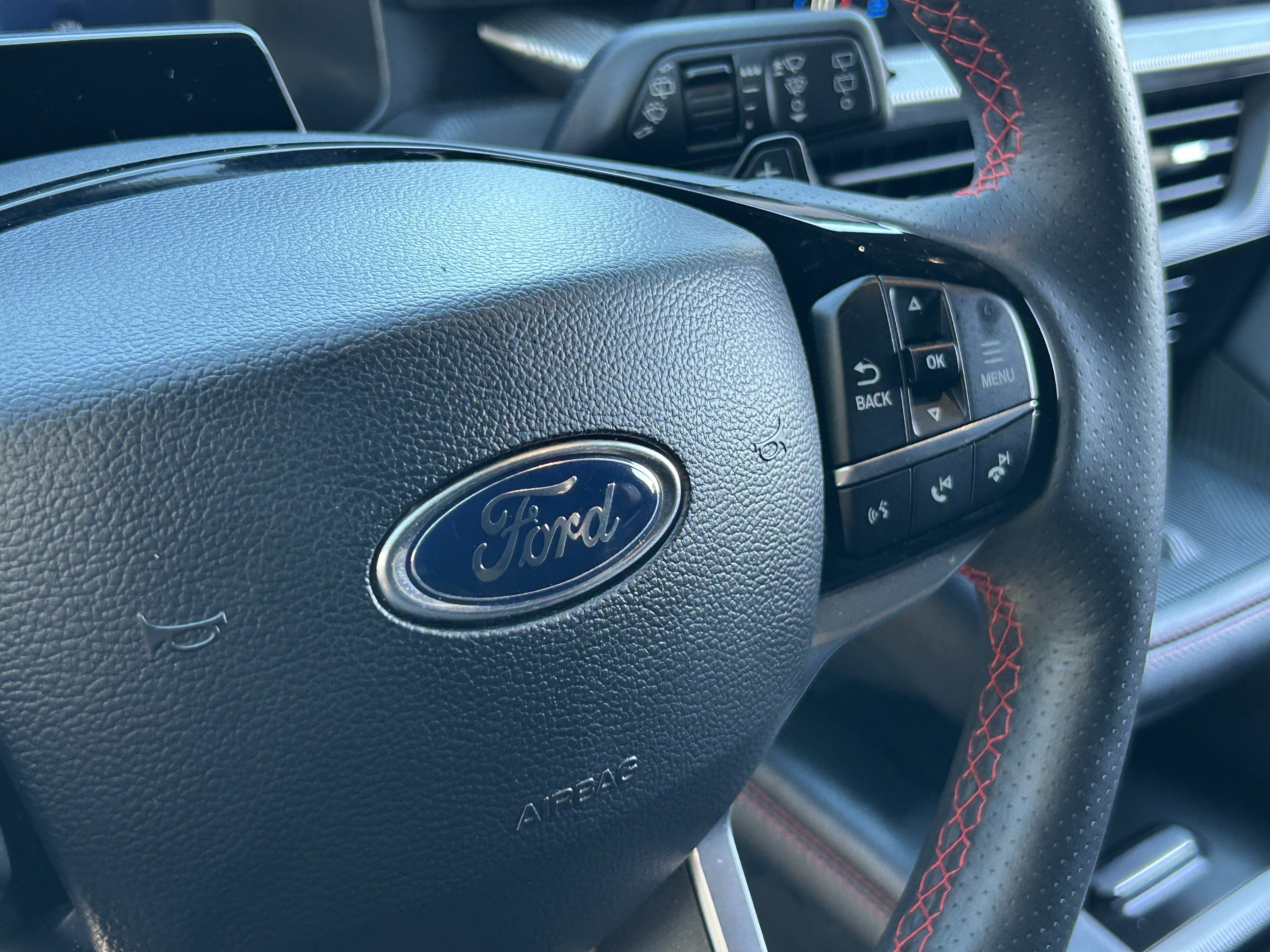 Used 2025 Ford Explorer ST AWD/4WD image 30