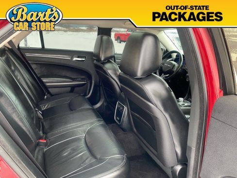 Used 2016 Chrysler 300 Limited RWD image 10