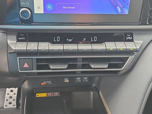New 2026 Toyota Camry SE w/ Convenience Package FWD image 23