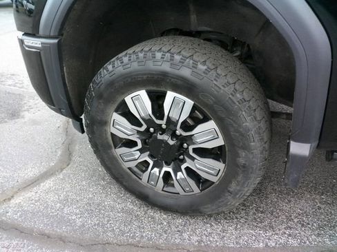 Used 2024 GMC Sierra 3500 Denali w/ Denali Reserve Package image 14