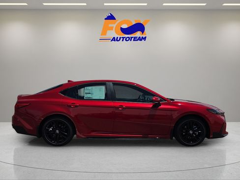New 2026 Toyota Camry SE FWD image 5